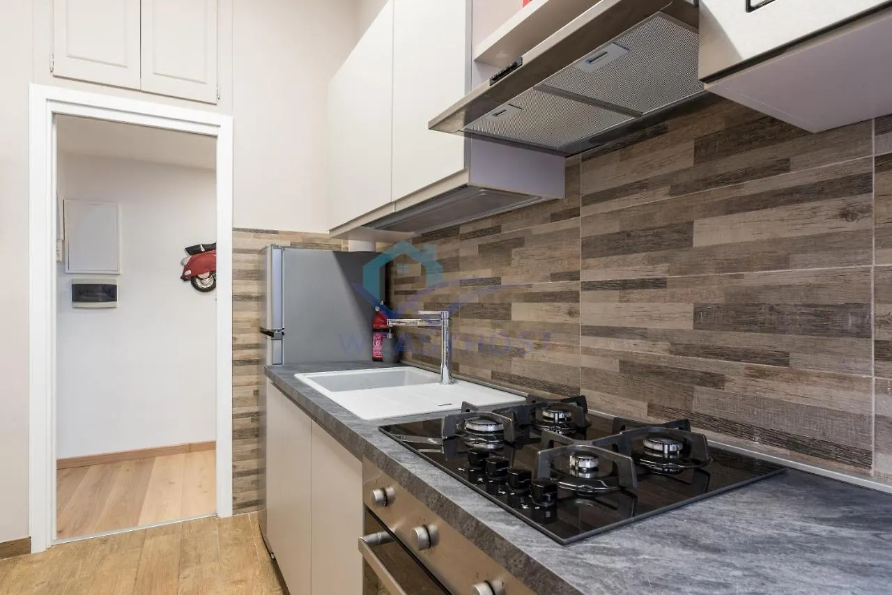 New! Completely Renovated Apt In Vatican! Rome Italy